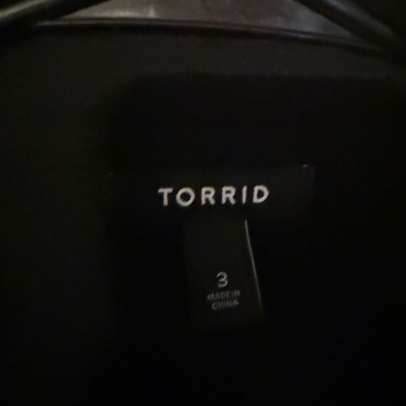 Torrid Women's Elegant Black Blazer - Picture 2 of 3